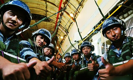 中国空军征兵宣传片爆火网络
