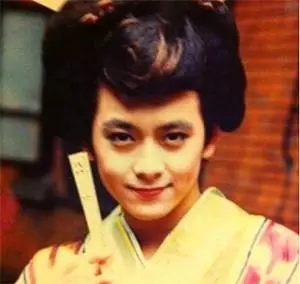 王凯莉是什么意思什么梗 王俊凯男扮女装有多美