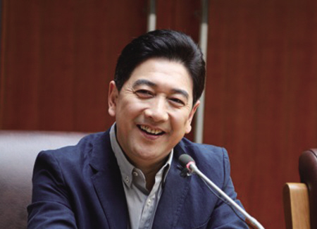 新闻联播迎新主播刚强 新闻联播新主播刚强介绍